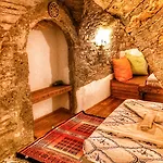 Gæstehus Parmis Boutique House Çeşme