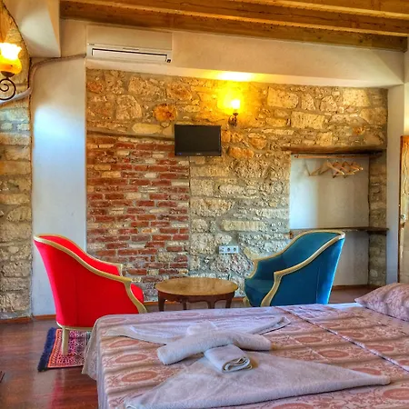 Parmis Boutique House Pensiune Çeşme