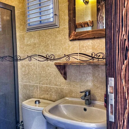 Parmis Boutique House Pensiune