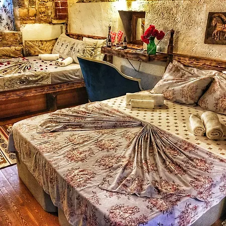 Parmis Boutique House 3* Çeşme