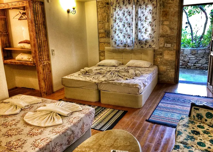 Parmis Boutique House Πανσιόν