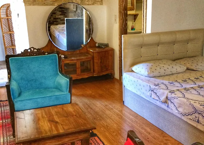 Parmis Boutique House Πανσιόν Çeşme