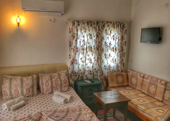 Parmis Boutique House Πανσιόν