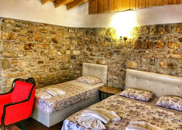 Parmis Boutique House