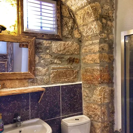 Gasthuis Parmis Boutique House