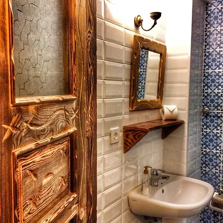 Parmis Boutique House Gasthuis 3*