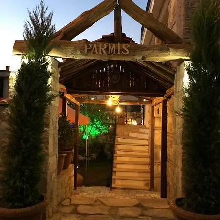 Guest house Parmis Boutique House 3*